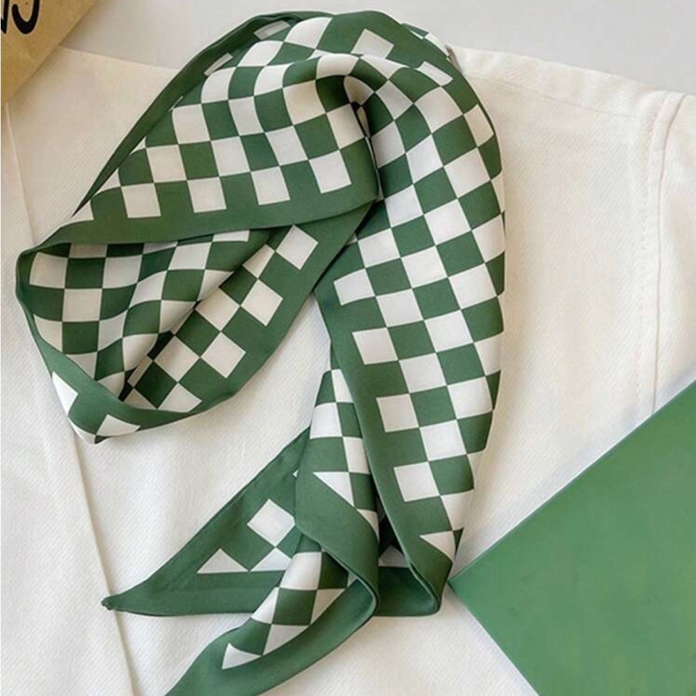 Set of 4 Green Pattern Hair Scarves - Picture 6 of 6